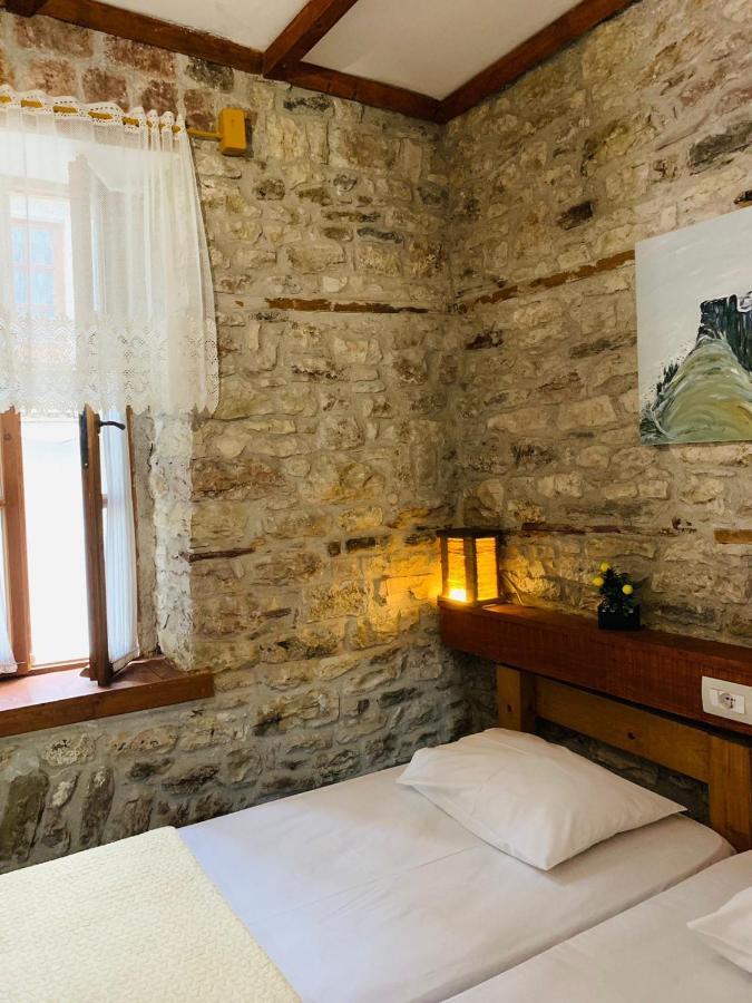 Guest House And Hostel Val-Mar Gjirokastër Buitenkant foto