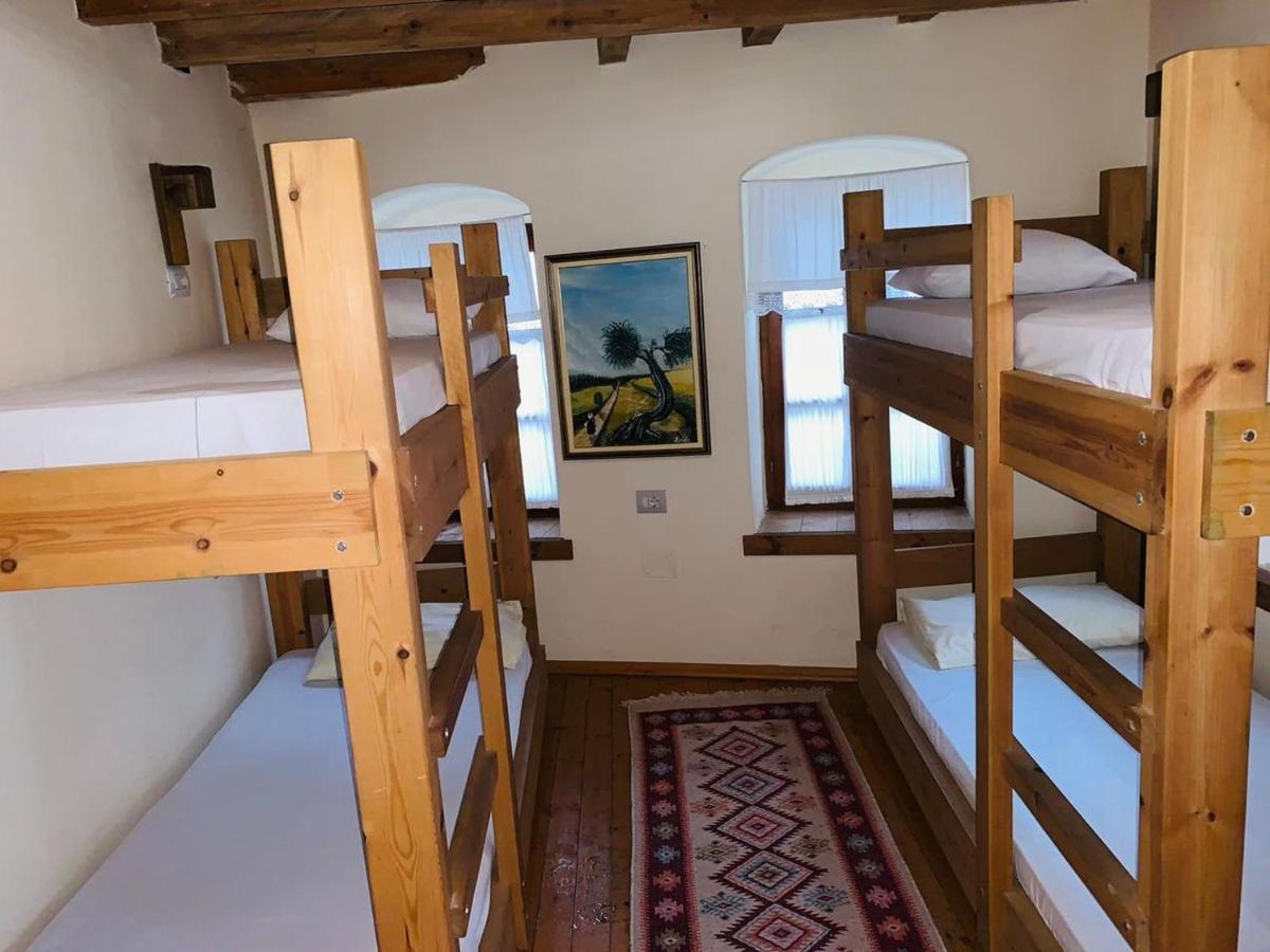 Guest House And Hostel Val-Mar Gjirokastër Buitenkant foto