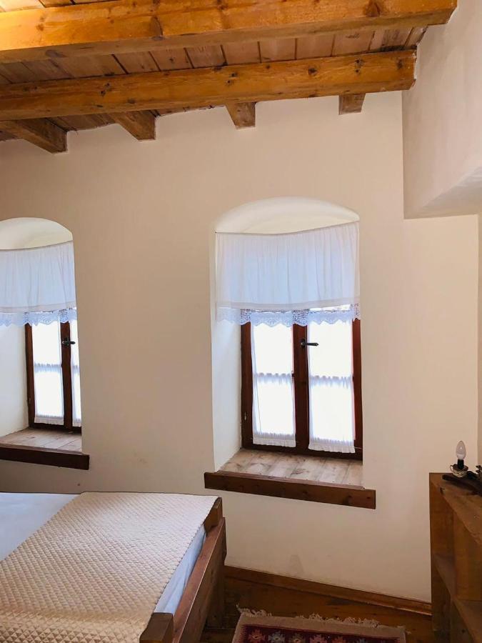 Guest House And Hostel Val-Mar Gjirokastër Buitenkant foto